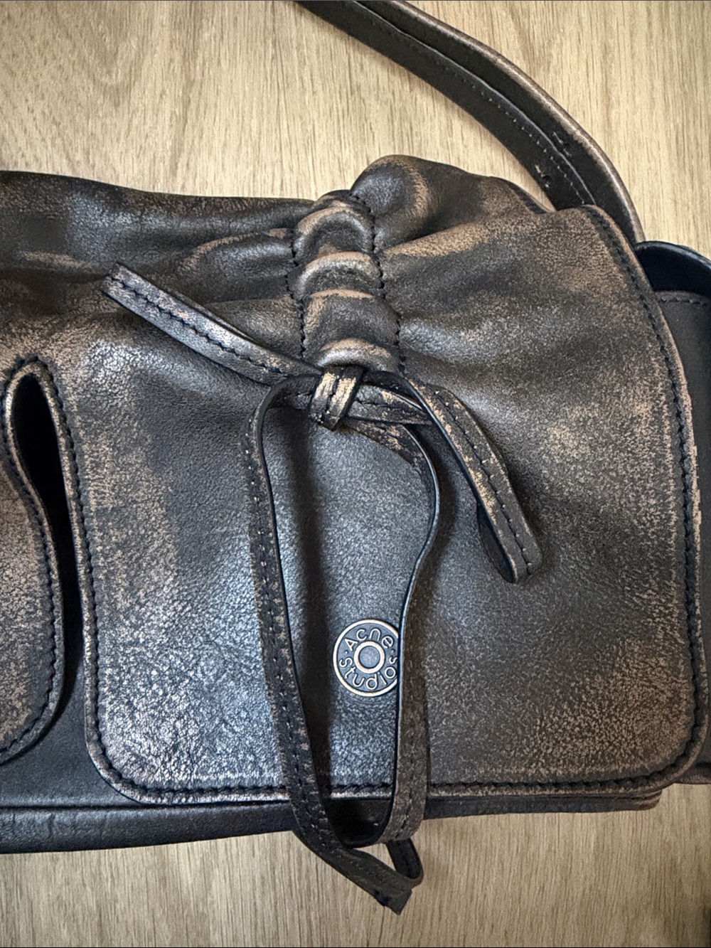 Acne Studios Multipocket Bow Cargo Brown Distressed Shoulder Bag - RARE 1st Ed! - Picture 4 of 14